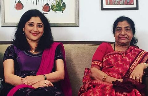 ലക്ഷ്മി ​ഗോപാലസ്വാമി അമ്മയ്ക്കൊപ്പം/ചിത്രം: ഇൻസ്റ്റ​ഗ്രാം