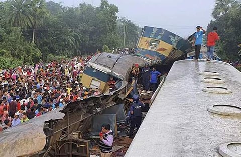 ബം​ഗ്ലാദേശിലെ ട്രെയിൻ അപകടം, എക്സ്