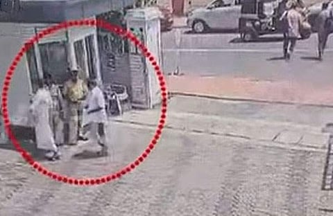 സിസിടിവി ദൃശ്യങ്ങളിൽ നിന്ന്