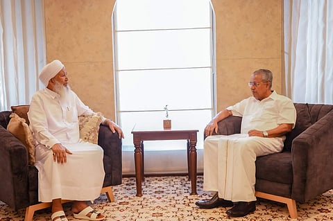 കാന്തപുരം എപി അബൂബക്കര്‍ മുസ്ലിയാര്‍ - പിണറായി വിജയന്‍