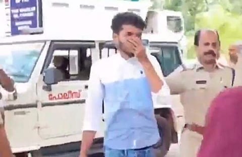മുളകുപൊടി വിതറി പണം തട്ടിയ കേസിൽ പ്രതികൾ പിടിയിൽ/ ടെലിവിഷൻ സ്ക്രീൻഷോട്ട്