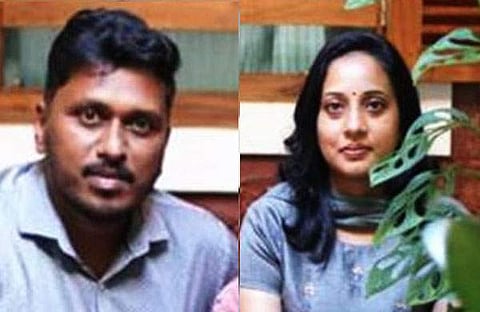 വിനോദ് ബാബുസേനന്‍ ,  ജിബി ഏബ്രഹാം