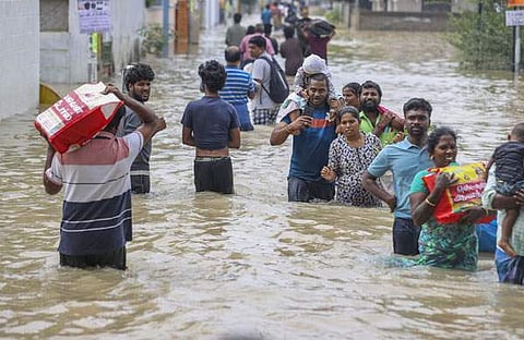 പെരുമഴയില്‍ വലഞ്ഞ് തമിഴ്‌നാട്