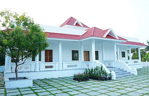 ചെന്നൈയിലെ ചെയ്യൂര്‍ ശാന്തിഗിരി ആശ്രമത്തില്‍ നിര്‍മ്മാണം  പൂര്‍ത്തിയാക്കിയ ദര്‍ശനമന്ദിരം