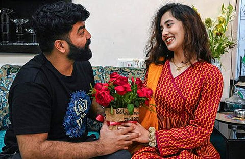 ജാവേരിയ സമീര്‍ ഖാനൊപ്പം കൊല്‍ക്കത്തയില്‍/പിടിഐ