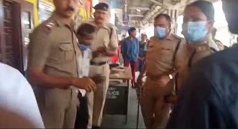 റെയില്‍വേ പൊലീസ് പിടികൂടിയ ആലുവ സ്വദേശി ശെല്‍വന്‍