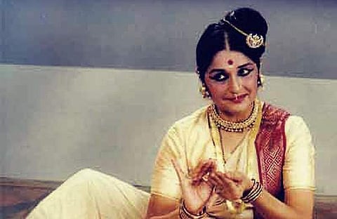 കനക് റെലെ/ട്വിറ്റര്‍