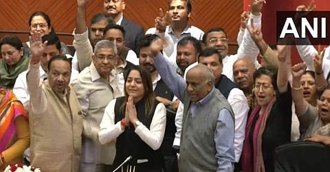 ഷെല്ലി ഒബ്രോയി, എഎന്‍ഐ
