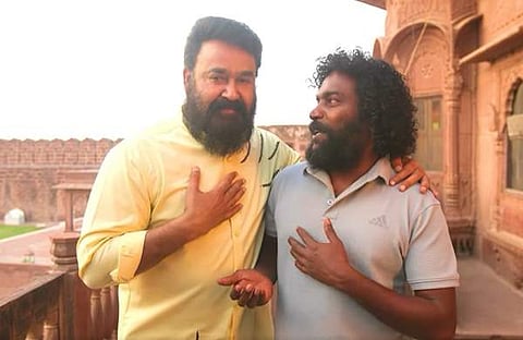 മോഹൻലാൽ, മണികണ്ഠൻ ആചാരി/ ചിത്രം ഫെയ്‌സ്‌ബുക്ക്