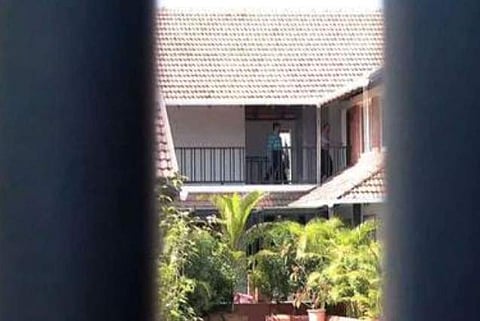 വൈദേകം റിസോര്‍ട്ടില്‍ അദായനികുതി വകുപ്പ് ഉദ്യോഗസ്ഥര്‍ പരിശോധന നടത്തുന്നു/ ടെലിവിഷന്‍ ചിത്രം
