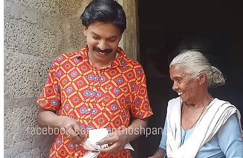 സന്തോഷ് പണ്ഡിറ്റ്, ദേവയാനിയമ്മ/ ചിത്രം ഫെയ്‌സ്‌ബുക്ക്