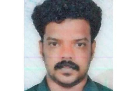 നിഖില്‍