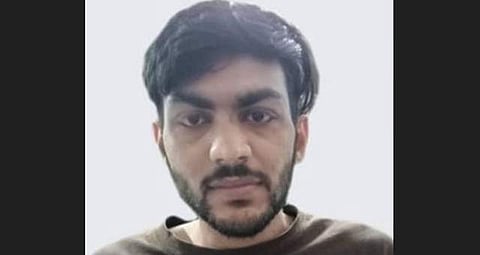 ആഖിൽ