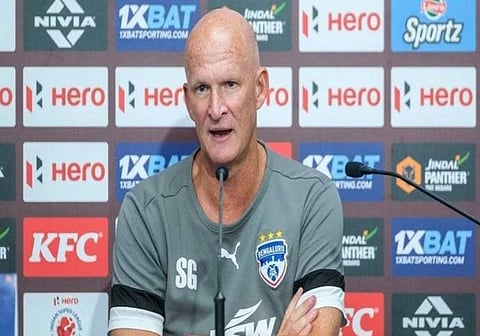 ബംഗളൂരു എഫ്‌സി കോച്ച് സൈമണ്‍ ഗ്രേസണ്‍ (Photo: ISL Media)