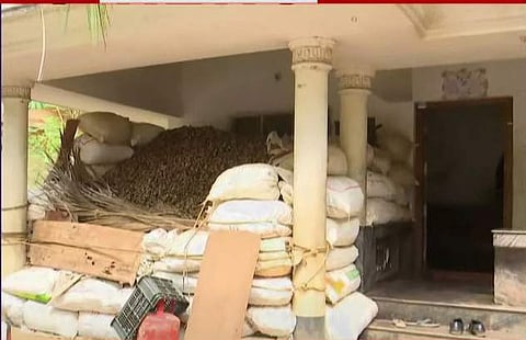 അടയ്‌ക്ക വ്യാപാരിയുടെ വീട്/ ചിത്രം ടെലിവിഷൻ സ്ക്രീൻഷോട്ട്