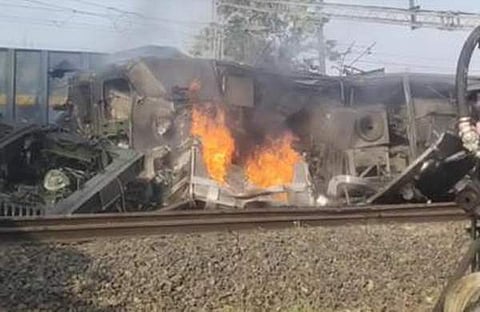 മധ്യപ്രദേശില്‍ ചരക്കുതീവണ്ടികള്‍ തമ്മില്‍ കൂട്ടിയിടിച്ചപ്പോള്‍