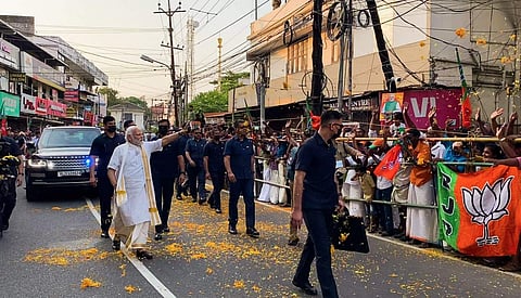 പ്രധാനമന്ത്രിയുടെ റോഡ് ഷോ/ പിടിഐ