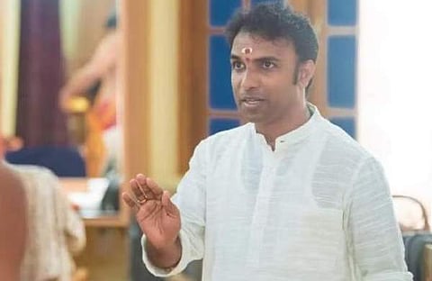 അറസ്റ്റിലായ അധ്യാപകന്‍ ഹരിപത്മന്‍/ സോഷ്യല്‍ മീഡിയ