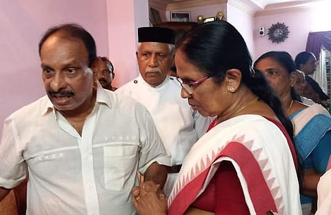ഡോ. വന്ദന ദാസിന്റെ വീട്ടിലെത്തിയ കെകെ ശൈലജ