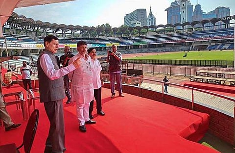 സത്യപ്രതിജ്ഞാ ചടങ്ങിന്റെ ഒരുക്കങ്ങള്‍ ഡികെ ശിവകുമാര്‍ വിലയിരുത്തുന്നു/പിടിഐ