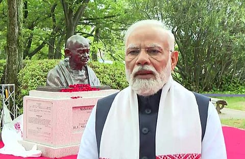 ഗാന്ധിജിയുടെ പ്രതിമയുടെ അനാച്ഛാദനം പ്രധാനമന്ത്രി നിര്‍വഹിച്ചപ്പോള്‍, എഎന്‍ഐ