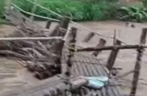 തിരുവമ്പാടിയില്‍ ഒലിച്ചുപോയ പാലം