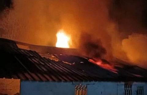 കിൻഫ്ര പാർക്കിൽ തീപിടിത്തം/ ടിവി ദൃശ്യം