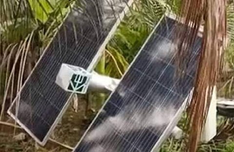 ഇന്നോവ ഇടിച്ചുതകര്‍ത്ത എഐ ക്യാമറ/ ടെലിവിഷന്‍ ചിത്രം