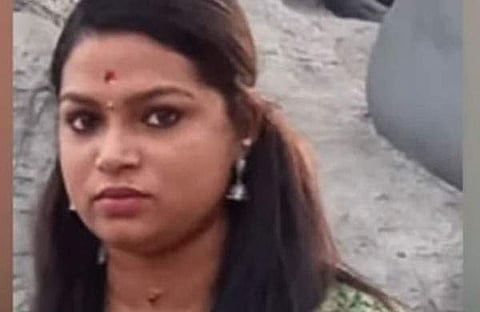 മരിച്ച നിലയില്‍ കണ്ടെത്തിയ വിദ്യ