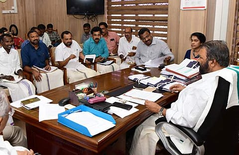 മന്ത്രി ശിവന്‍കുട്ടിയുടെ അധ്യക്ഷതയില്‍ ചേര്‍ന്ന അധ്യാപക സംഘടനകളുടെ യോഗം