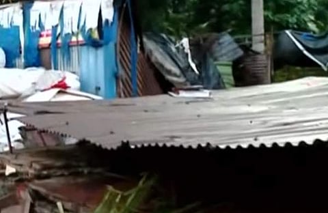 ഇരുനില കെട്ടിടം ഇടിഞ്ഞുതാഴ്ന്ന നിലയില്‍, സ്‌ക്രീന്‍ഷോട്ട്‌