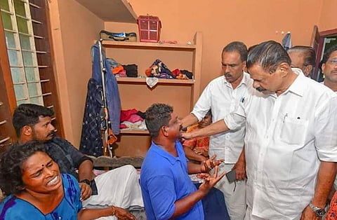 കൊല്ലപ്പെട്ട അമ്പാടിയുടെ വീട്ടില്‍ സിപിഎം സംസ്ഥാന സെക്രട്ടറി എംവി ഗോവിന്ദന്‍/ ഫെയ്‌സ്ബുക്ക്