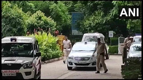 സ്ഥലത്തെത്തിയ പൊലീസ്/ എഎന്‍ഐ