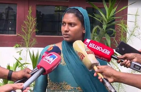 അഫ്‌സാന മാധ്യമങ്ങളെ കാണുന്നു/ ടെലിവിഷന്‍ ചിത്രം