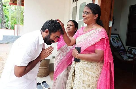 ചാണ്ടി ഉമ്മന്‍ തെരഞ്ഞെടുപ്പ് പ്രചാരണത്തില്‍/ ഫെയ്‌സ്ബുക്ക്‌