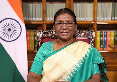 ചിത്രം: രാഷ്ട്രപതിയുടെ ഓഫീസ്,ട്വിറ്റര്‍