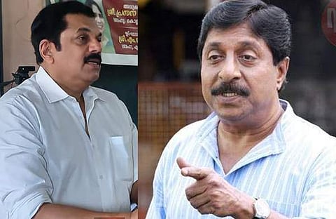 മുകേഷ്, ശ്രീനിവാസൻ/ ഫെയ്‌സ്‌ബുക്ക്