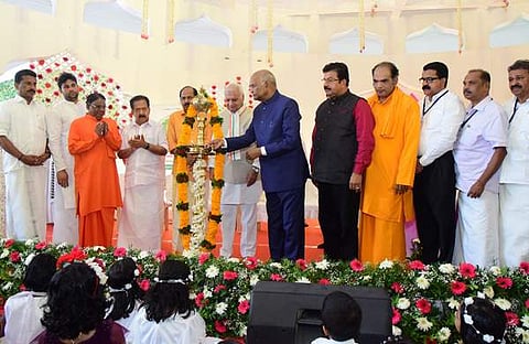 നവപൂജിതം ആഘോഷങ്ങള്‍  രാം നാഥ് കോവിന്ദ് ഉദ്ഘാടനം ചെയ്യുന്നു