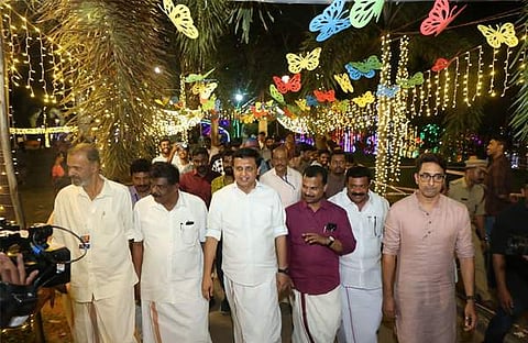 ഓണം വാരാഘോഷത്തിന്റെ ഭാ​ഗമായി തലസ്ഥാനത്ത് ഒരുക്കിയ ദീപാലങ്കാരം/ ഫെയ്സ്ബുക്ക്