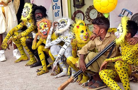 എക്സ്പ്രസ് ഫോട്ടോ