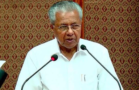 പിണറായി വിജയന്‍ പ്രസംഗിക്കുന്നു/ ഫെയ്‌സ്ബുക്ക്‌