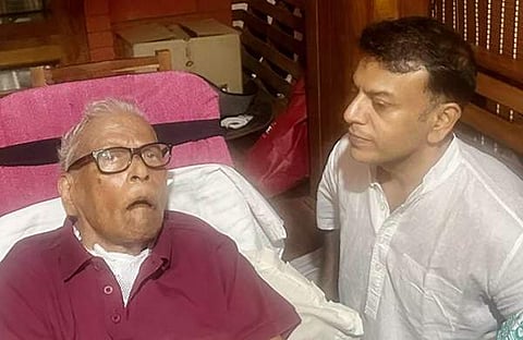 വി എസ് അച്യുതാനന്ദന്‍/ ഫെയ്‌സ്ബുക്ക്‌