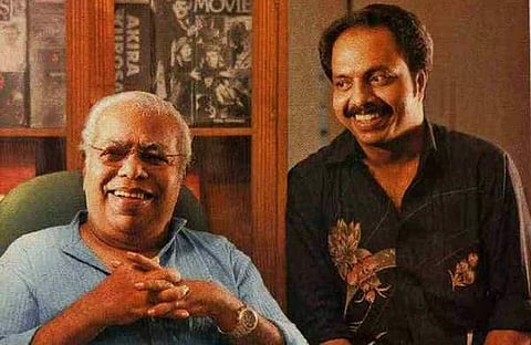 തിലകനൊപ്പം ഷമ്മി തിലകൻ/ ഫെയ്‌സ്‌ബുക്ക്