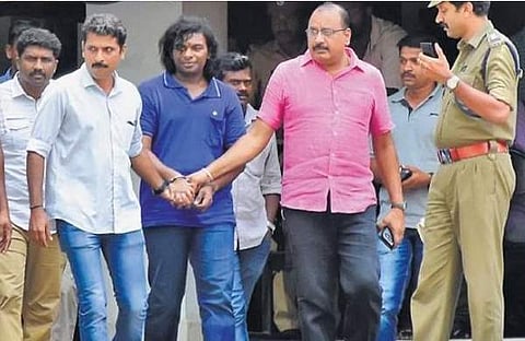 നീല ഷര്‍ട്ട് ധരിച്ചത് പ്രതി കാഡല്‍ ജിന്‍സണ്‍/ ഫയല്‍ ചിത്രം