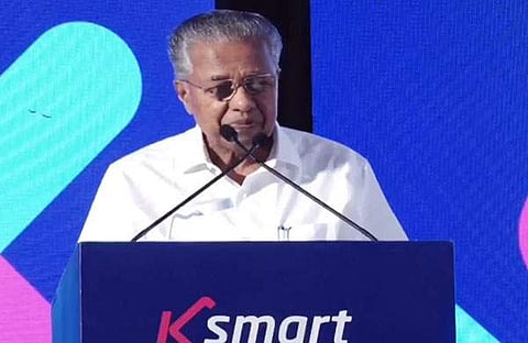 കെ സ്മാർട്ട് പദ്ധതി ഉദ്ഘാടനം ചെയ്ത് മുഖ്യമന്ത്രി പ്രസം​ഗിക്കുന്നു/ ഫെയ്സ്ബുക്ക്