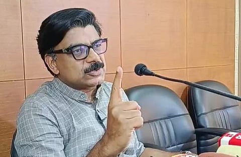 മാത്യു കുഴൽനാടൻ