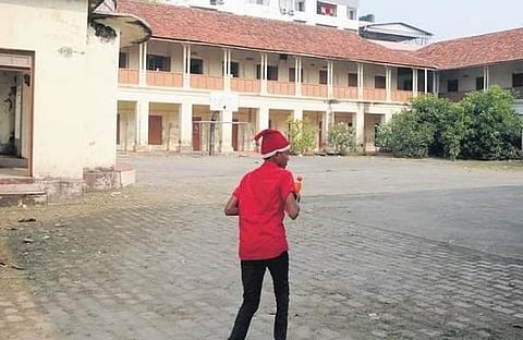 എസ്ആര്‍വി സ്‌കൂള്‍/ ഫോട്ടോ: എക്‌സ്പ്രസ്സ്‌