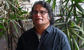 'അഹങ്കാരികളോട് കേരള ജനത പറയുന്നു, കടക്ക് പുറത്ത്': ഹരീഷ് പേരടി
