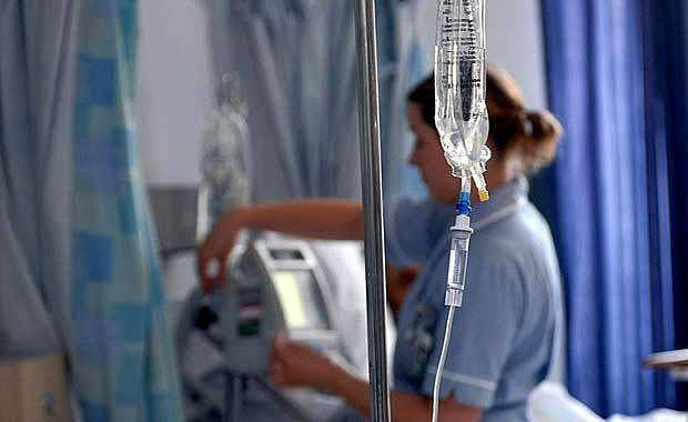 10 patients die after nurse replaces fentanyl IVs with tap water at US ...