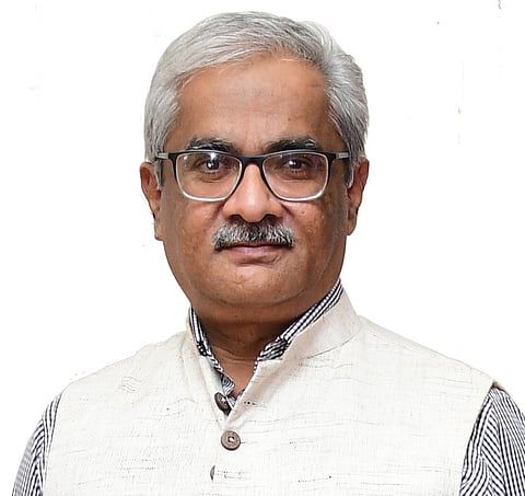मुकुंद किर्दत 